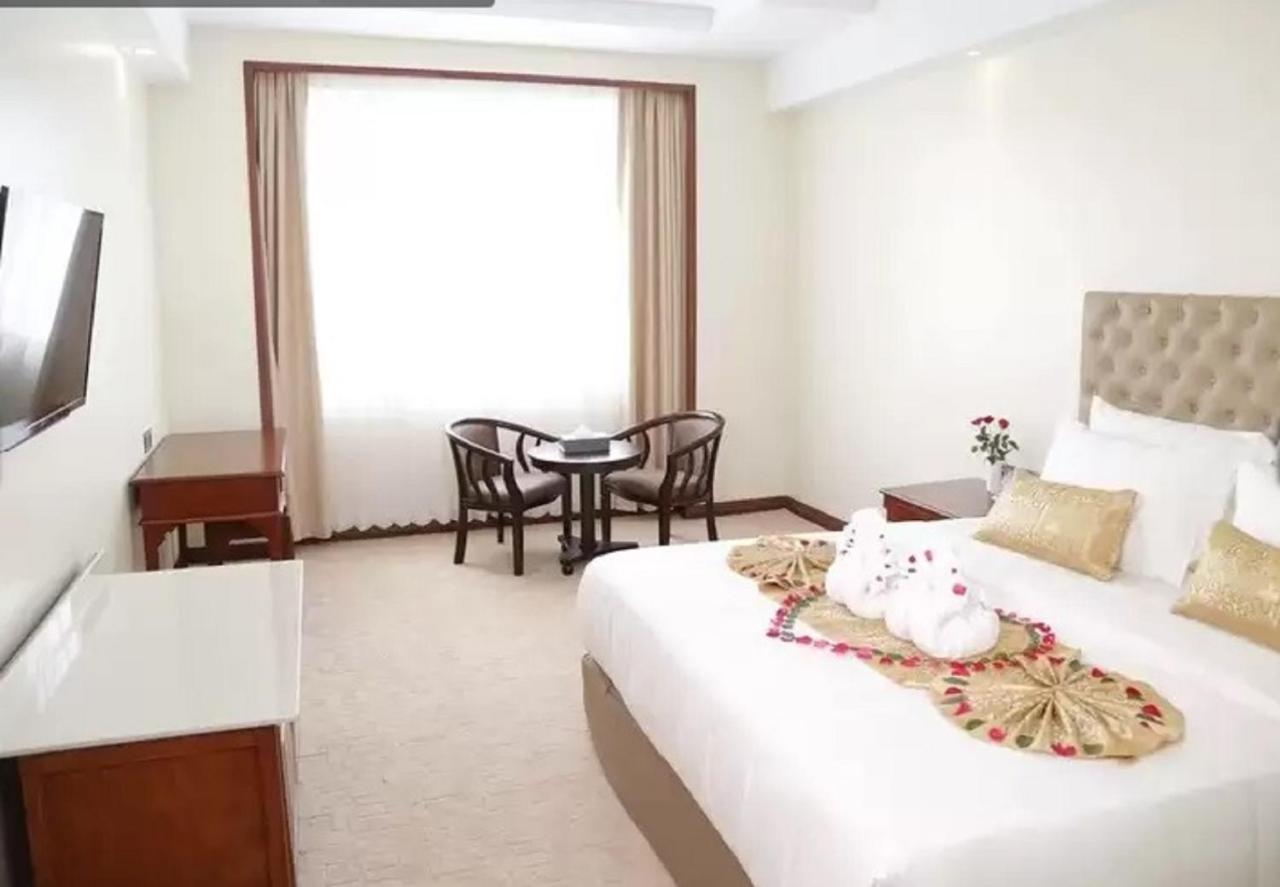 Pacific Hotel ย่างกุ้ง ภายนอก รูปภาพ